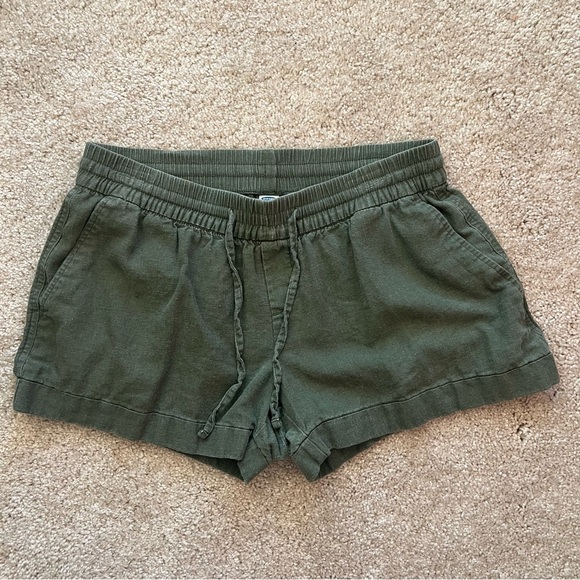 Old Navy Dark Green Women's Shorts - Picture 1 of 4